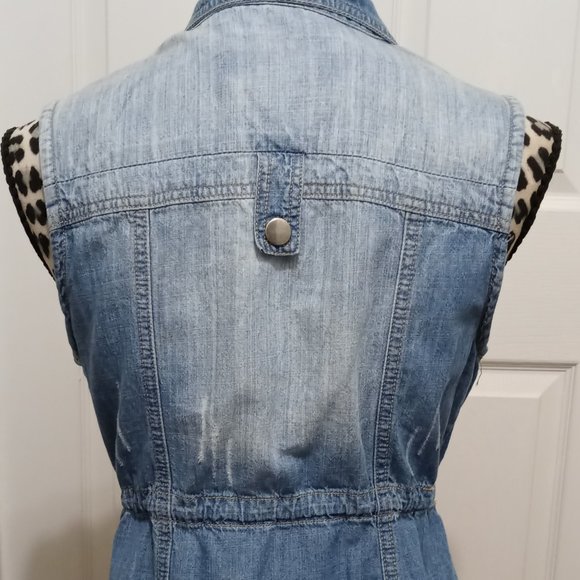 SMALL Women’s Denim Vest - Picture 7 of 7